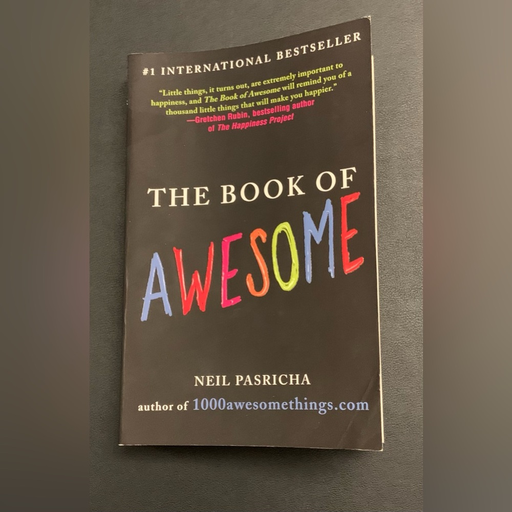 ✨5/$25✨ The Book of Awesome